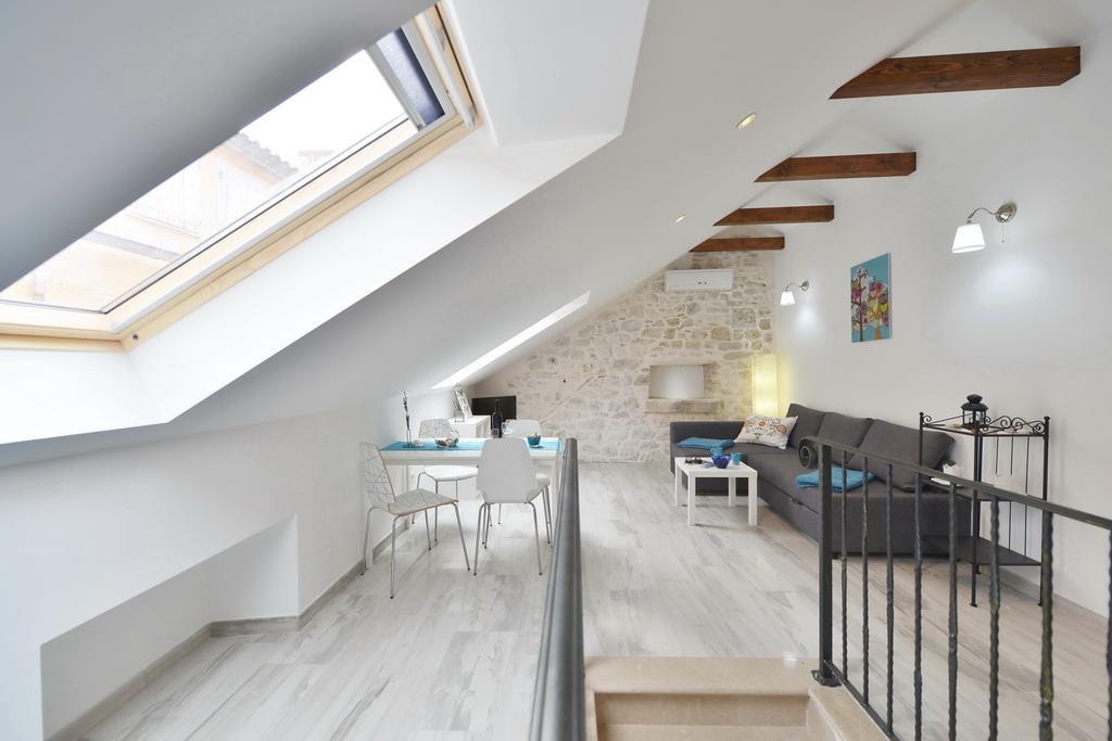 דירות סופטאר House Riva חדר תמונה