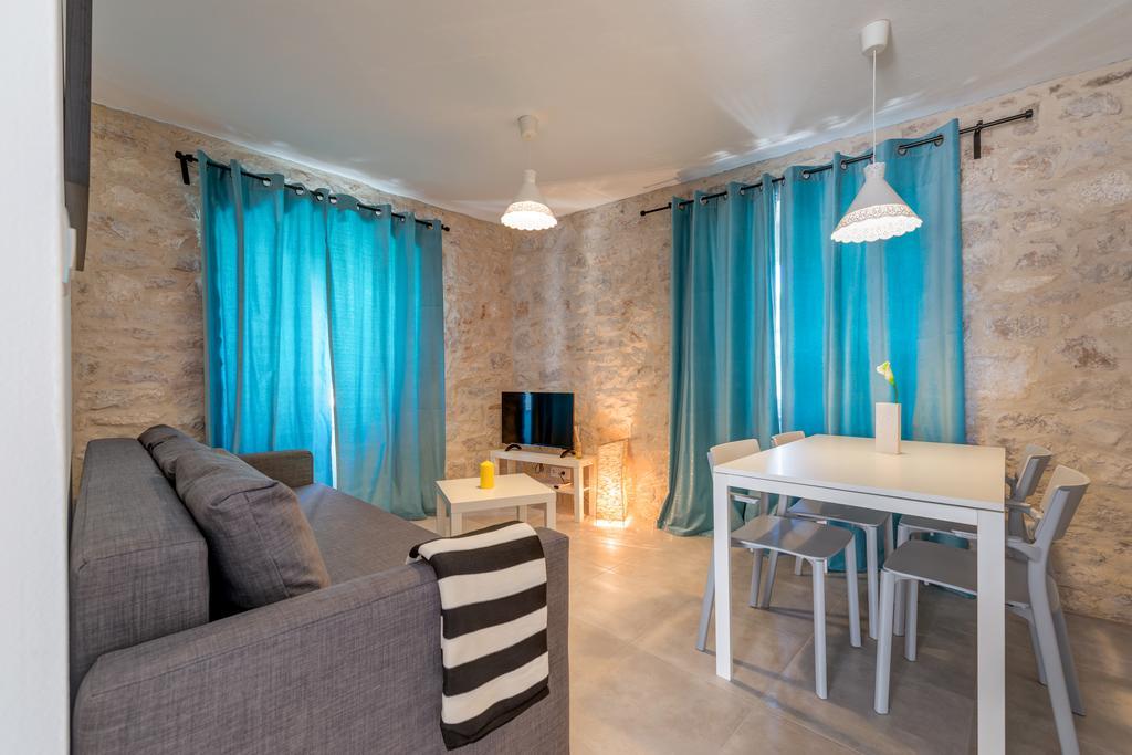 דירות סופטאר House Riva מראה חיצוני תמונה